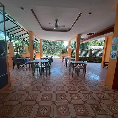 Hotel Jessa'S 5 Guests House à Moalboal Extérieur photo