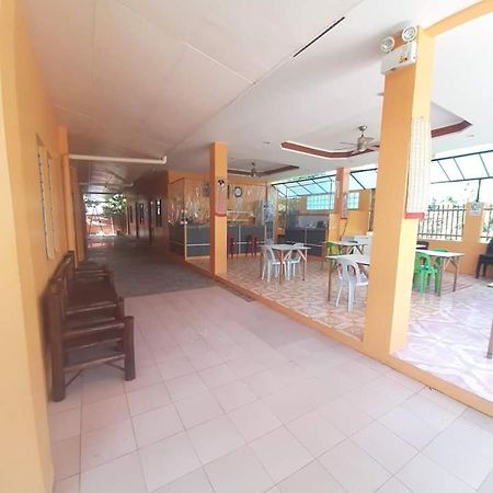 Hotel Jessa'S 5 Guests House à Moalboal Extérieur photo